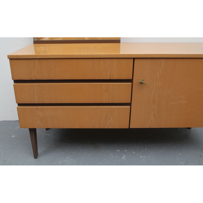 Credenza vintage in frassino con specchio, Germania 1960