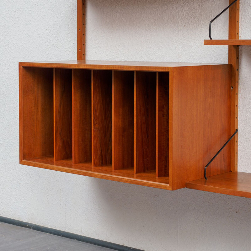 Vintage shelving system in teak by Poul Cadovius for Cado