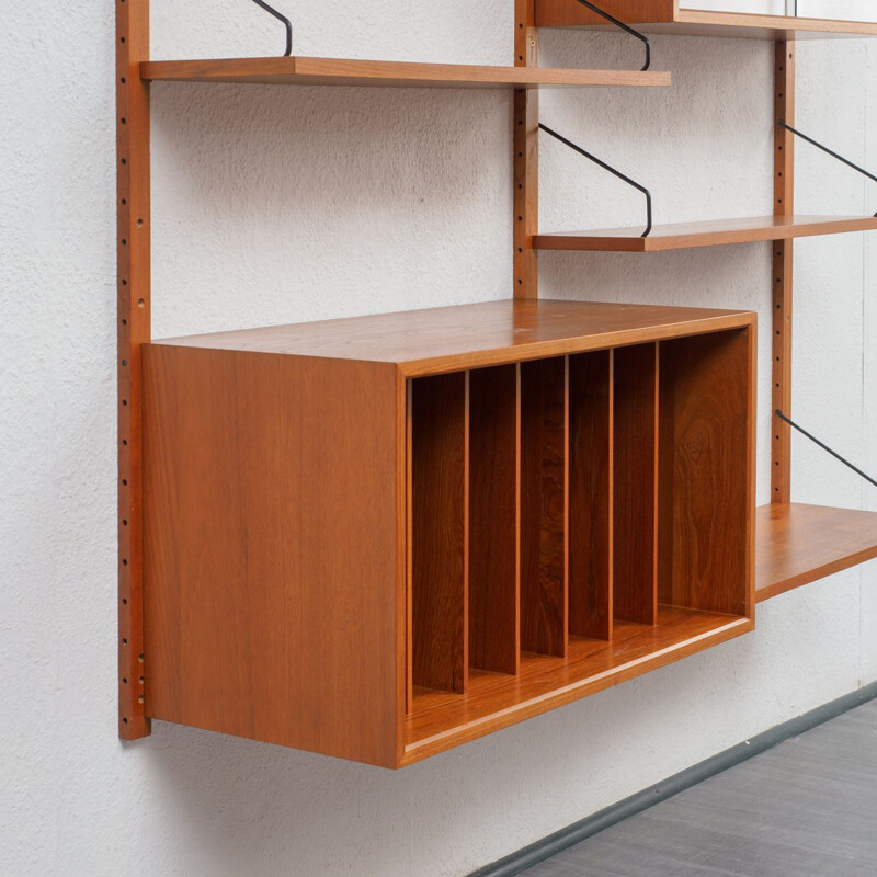 Vintage shelving system in teak by Poul Cadovius for Cado