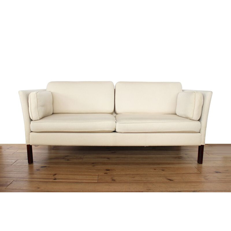 Vintage EJ-260 2 seater cream sofa 2 by Erik Jørgensen