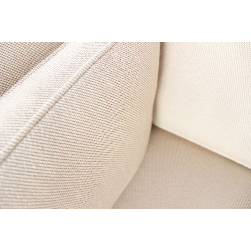 Vintage EJ-260 2 seater cream sofa 2 by Erik Jørgensen