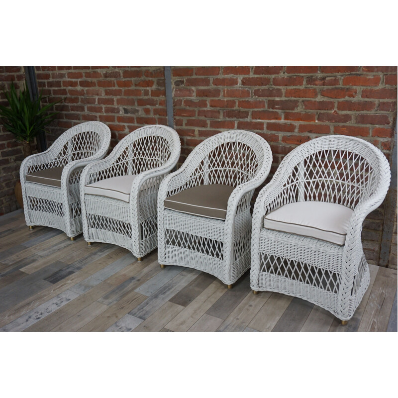 Set of 4 vintage armchairs in white lloyd loom