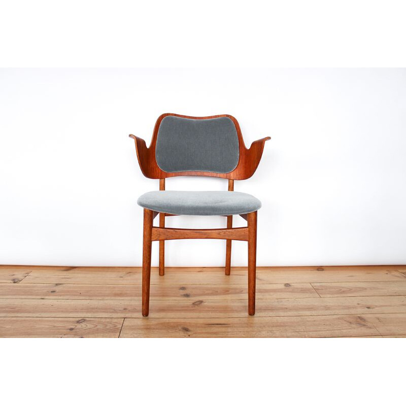  Vintage 107 chair in teak by Hans Olsen