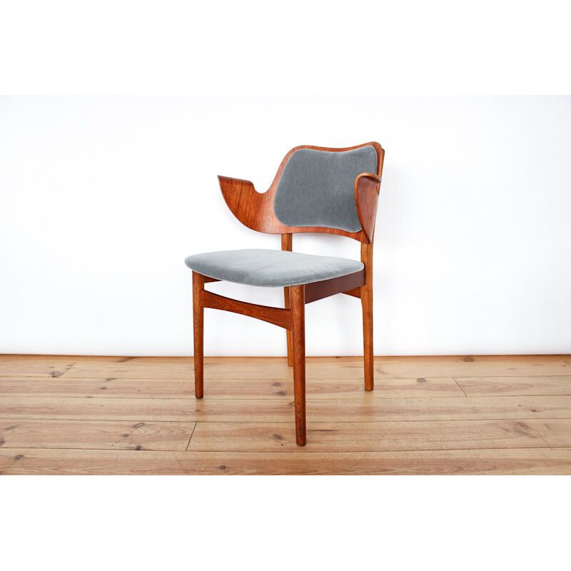  Vintage 107 chair in teak by Hans Olsen