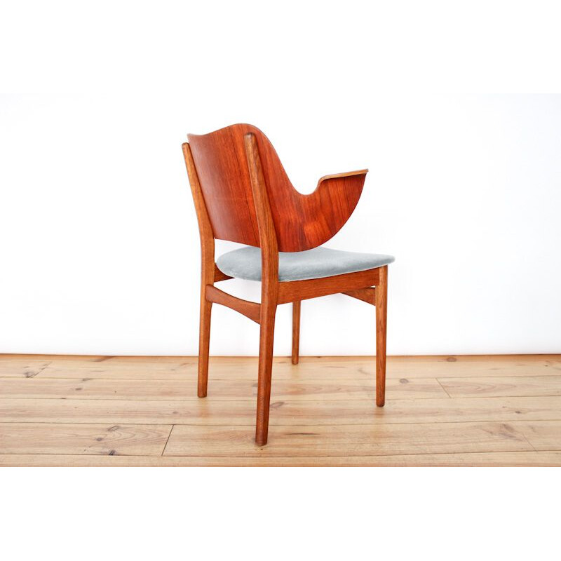  Vintage 107 chair in teak by Hans Olsen