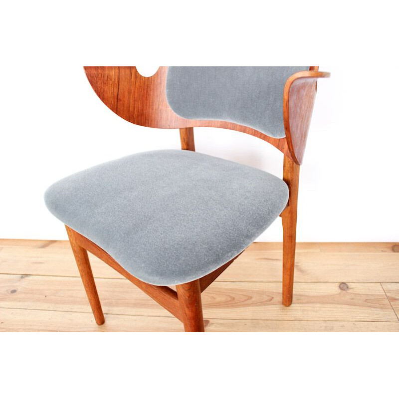  Vintage 107 chair in teak by Hans Olsen