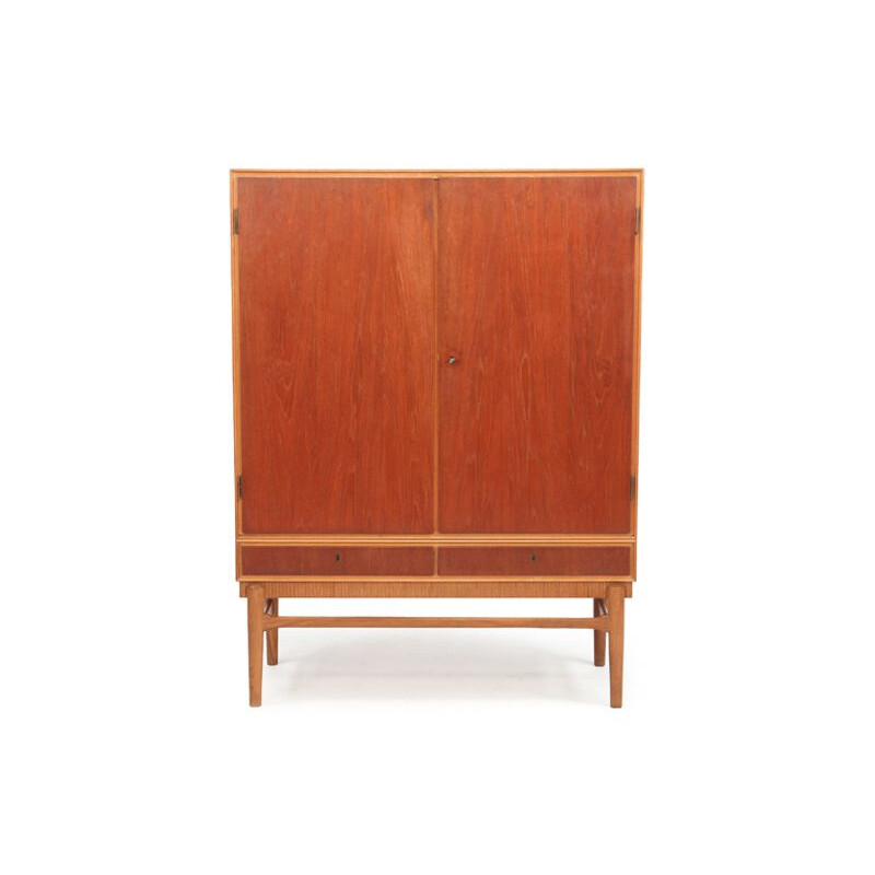 Vintage danish cabinet in teak & oak