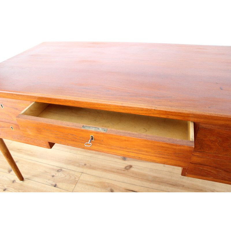 Vintage danish desk in teak 1960s