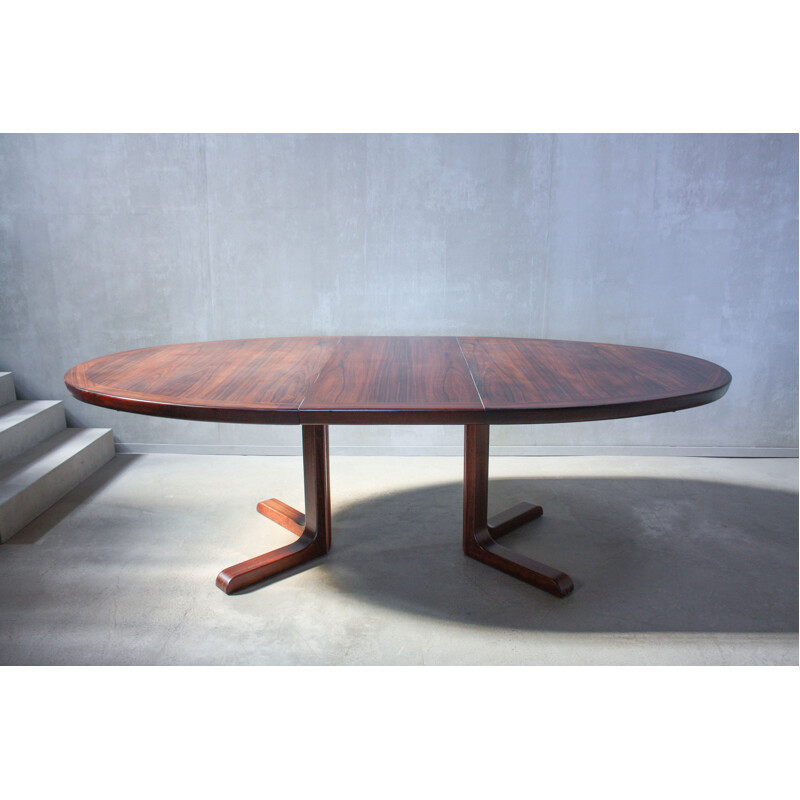Vintage danish dining table by Skovby