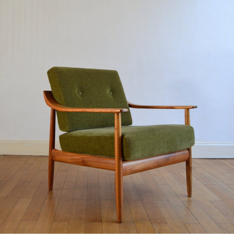 Vintage chair by Wilhelm Knoll