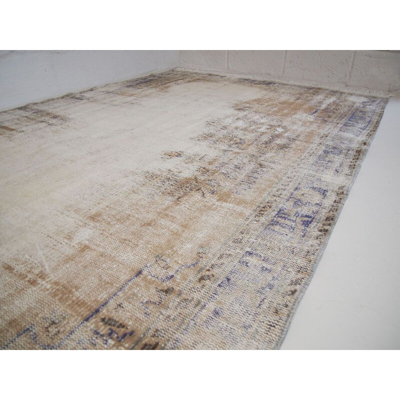 Vintage traditional turkish rug