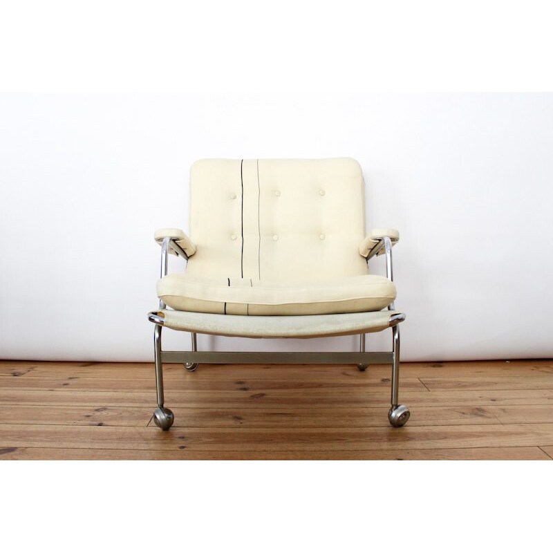 Vintage white armchair "Karin" by Bruno Mathsson