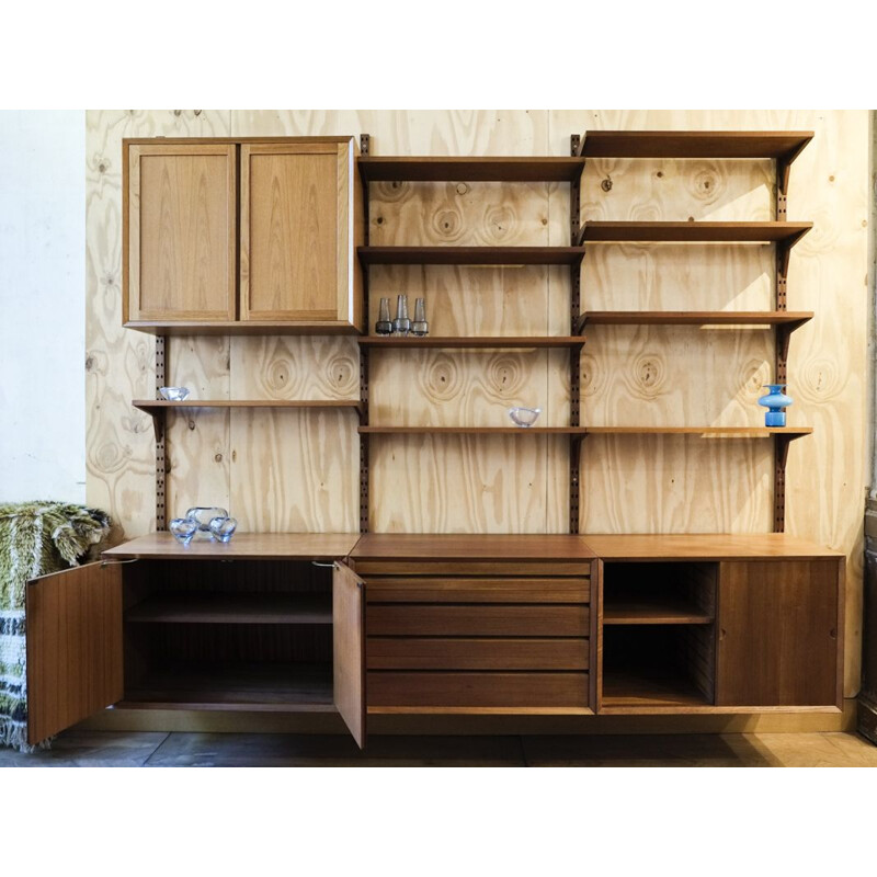 Vintage CADO wall system in teak by Poul Cadovius