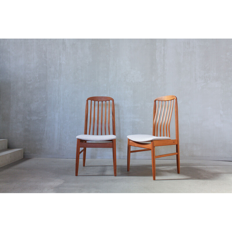 Set of 8 teak dining chairs by Benny Linden