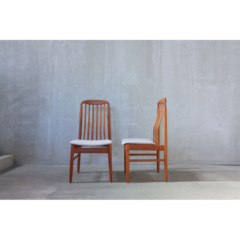 Set of 8 teak dining chairs by Benny Linden