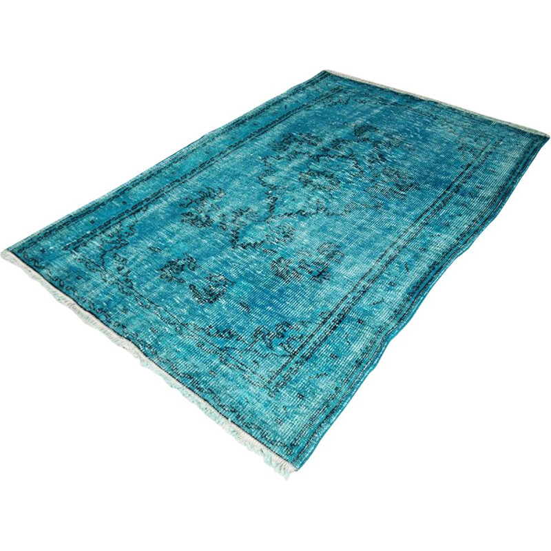 Tapis turc vintage bleu foncé avec des nuances de turquoise