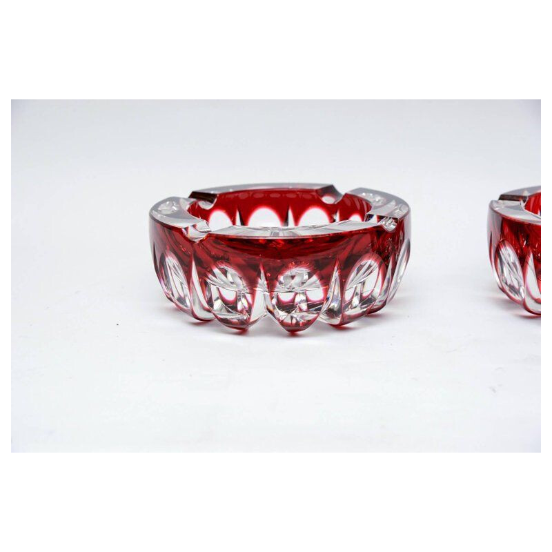 Set of 2 ashtrays in crystal by Saint Louis