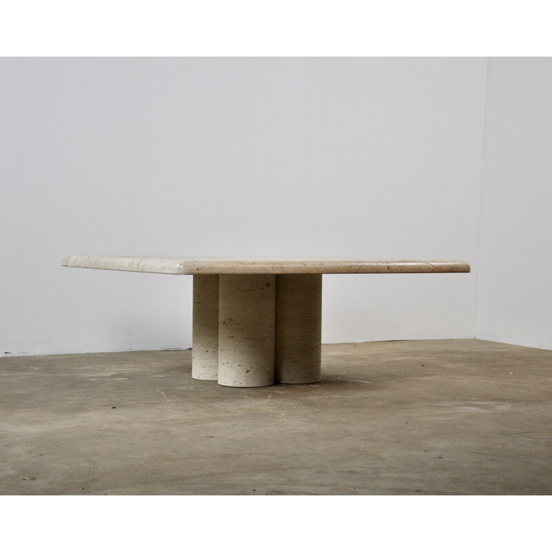 Coffee table in travertine by Mario Bellini for Cassina