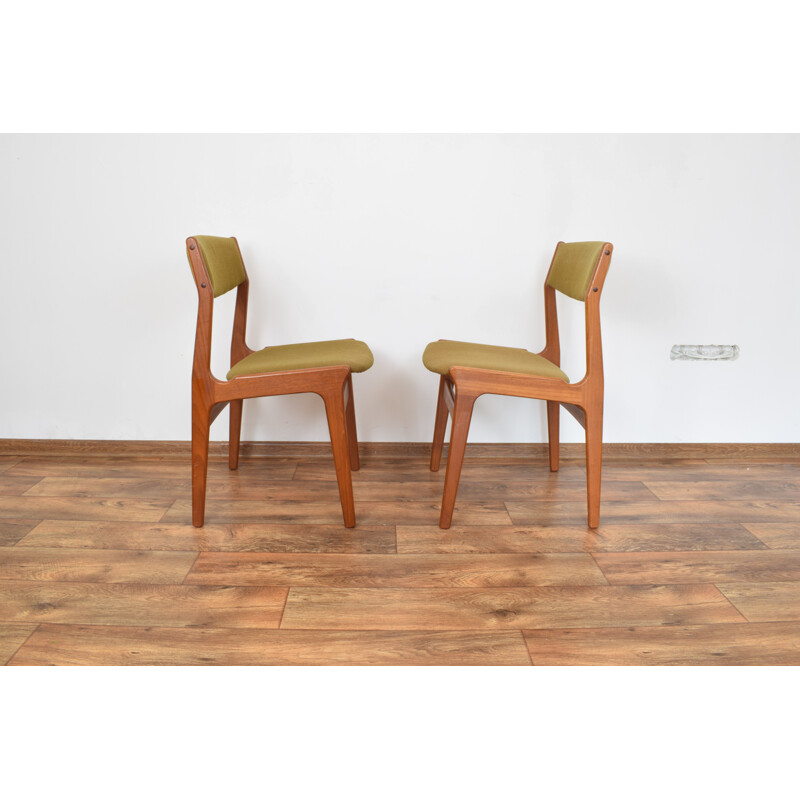 Set of 2 vintage dining chairs in teak by Nova