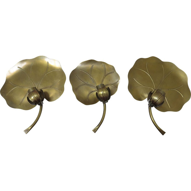 Set of 3 "Nenuphar" sconces in brass