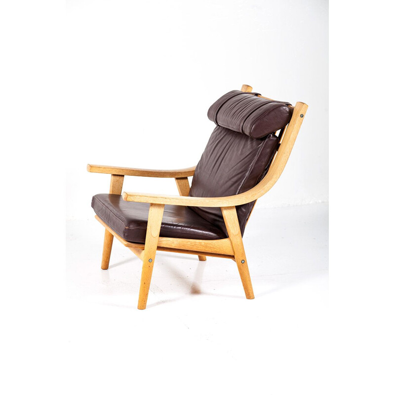 Vintage highback armchair "GE 530" by Hans J. Wegner for Getama