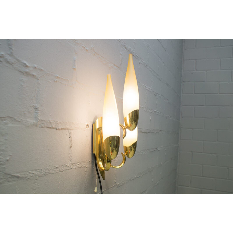 Vintage Wall Light in Brass and Glass