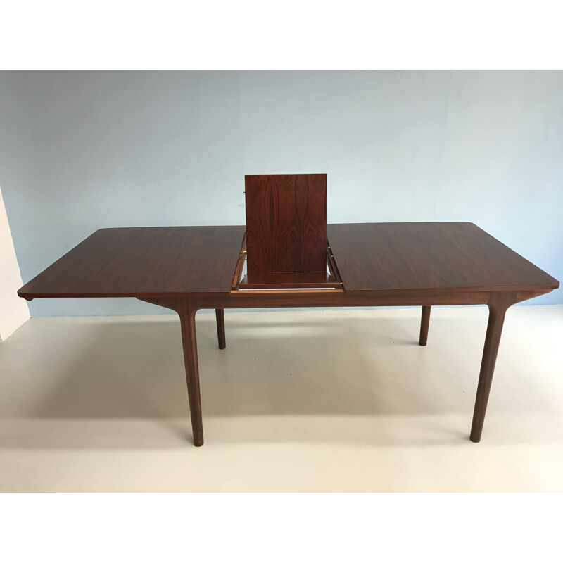 Vintage dining table McIntosh in Rosewood