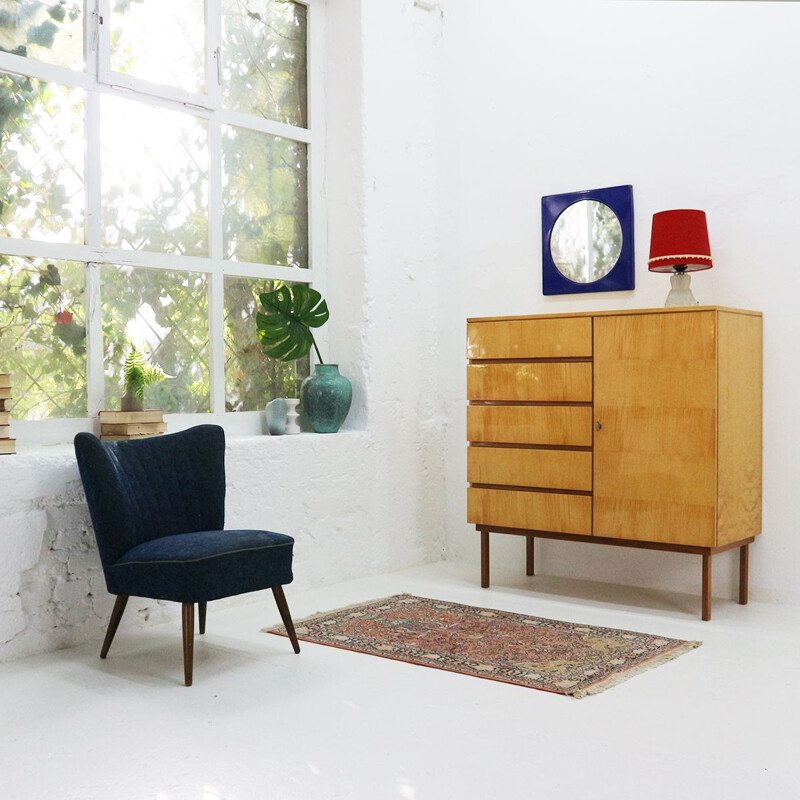 Vintage chest of drawers in Maple and Walnut