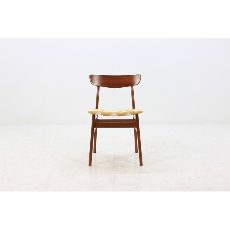 Vintage set of 4 chairs in teak