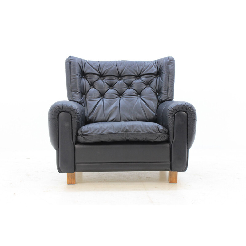 Suite de 2 fauteuils vintage en cuir noir 1970