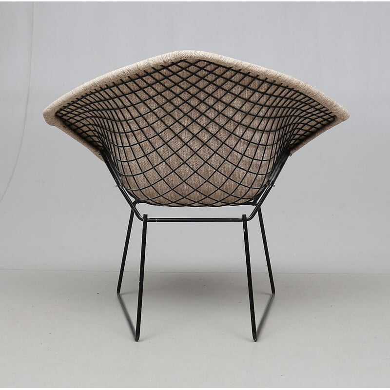Vintage diamond armchair by Harry Bertoia for knoll