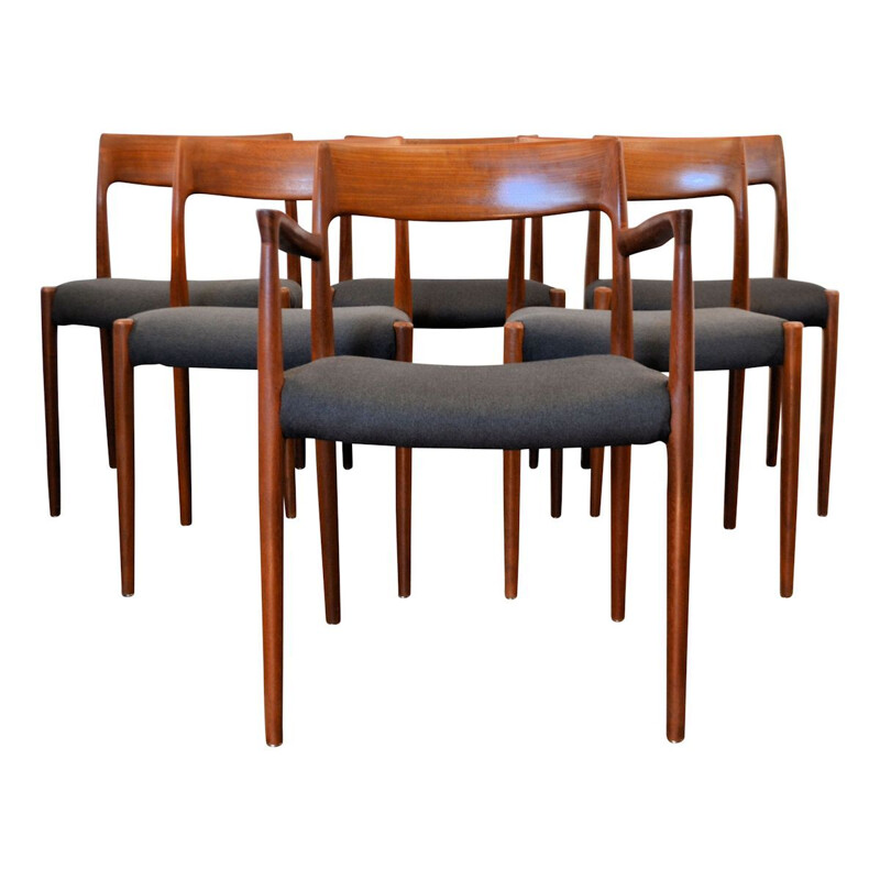 Set of 6 vintage teak dining chairs by Niels O. Møller