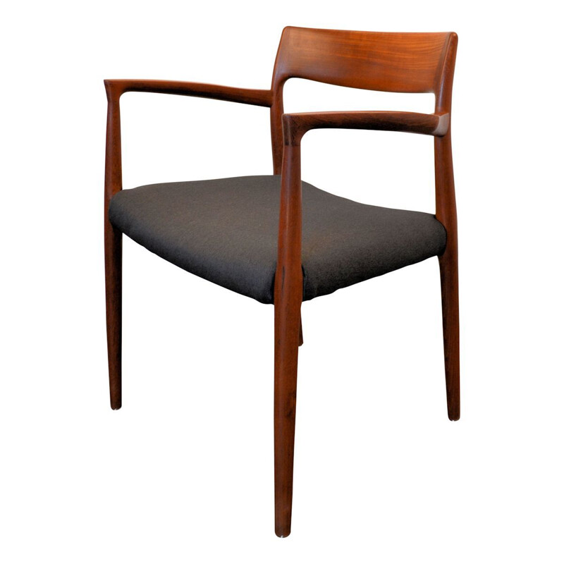 Set of 6 vintage teak dining chairs by Niels O. Møller