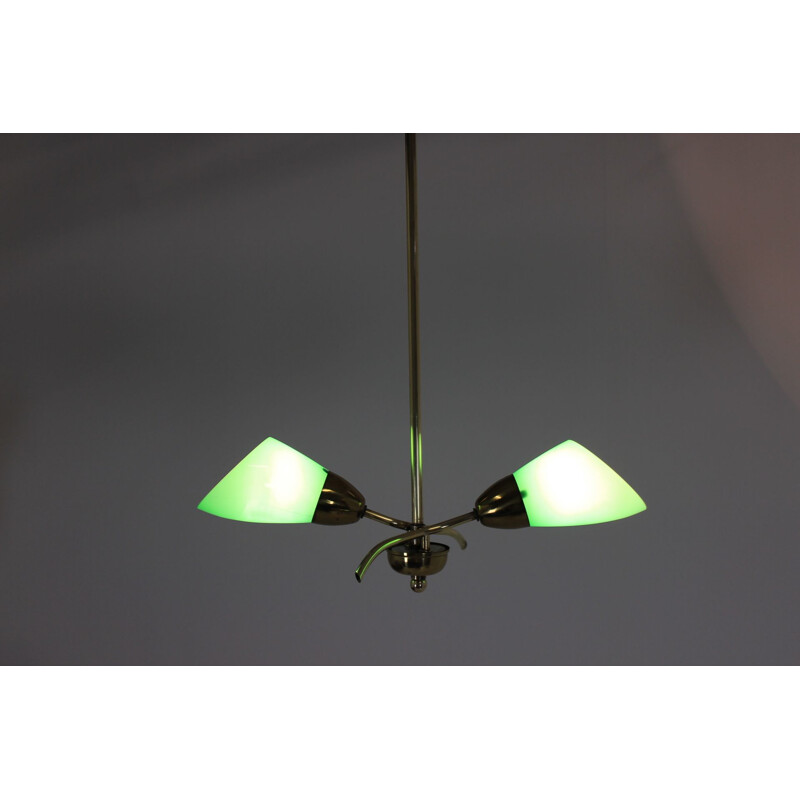 Lustre vintage en laiton et verre vert, Tchécoslovaquie