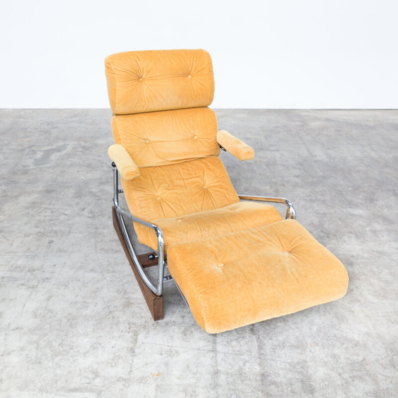French yellow rocking chair by Lama