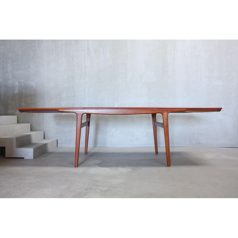 Vintage teak dining table by Arne Hovmand-Olsen for Mogens Kold