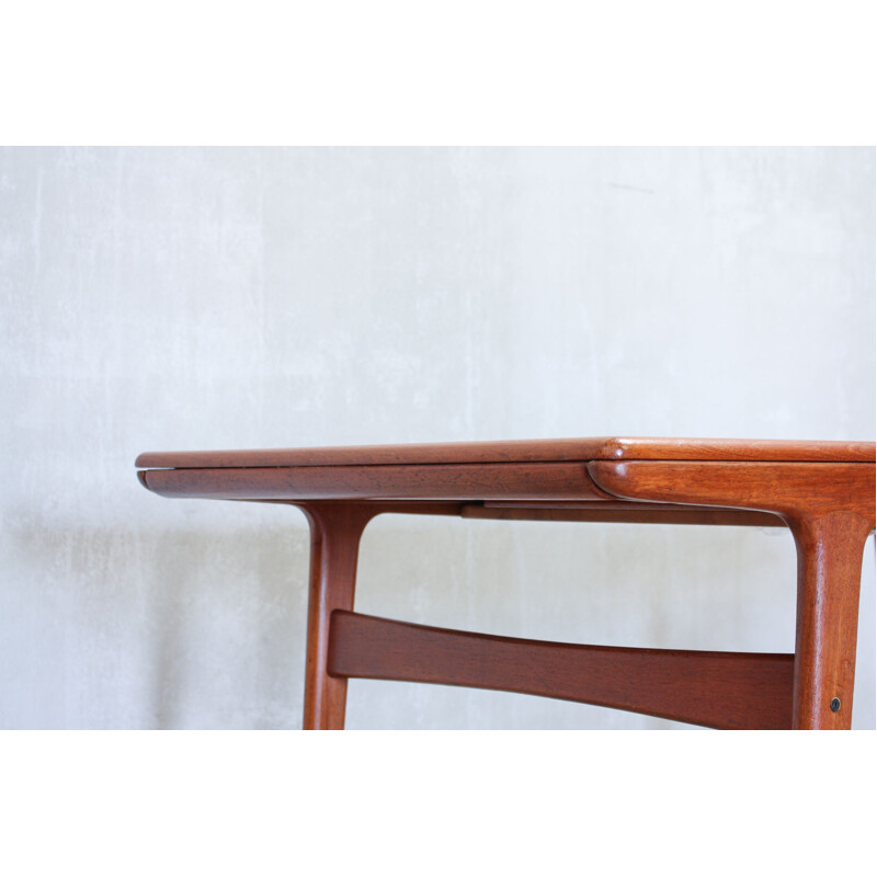 Vintage teak dining table by Arne Hovmand-Olsen for Mogens Kold