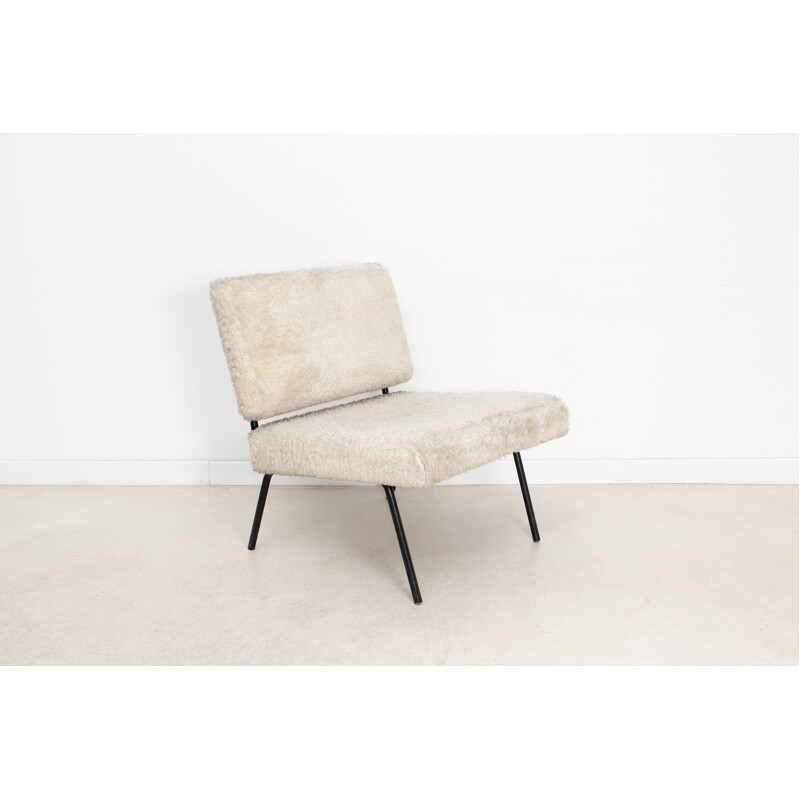 Low chair in shag velvet and metal, Florence KNOLL, Knoll International edition - 1954