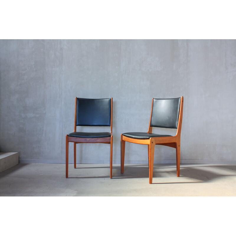Suite de 6 chaises à repas en teck par Johannes Andersen pour Uldum Mobelfabrik