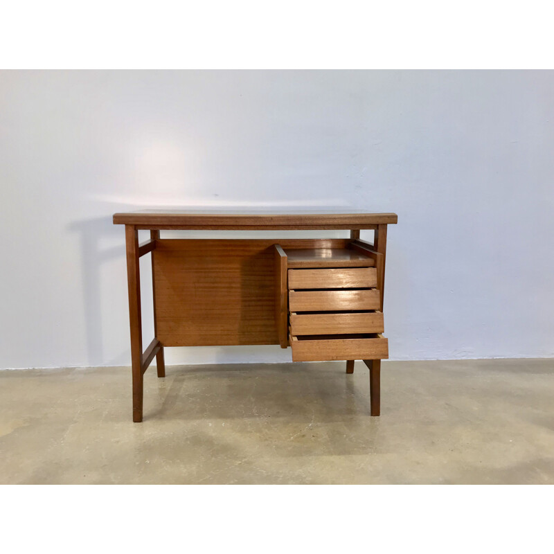 Small Writing Desk by Gio Ponti for Schirolli