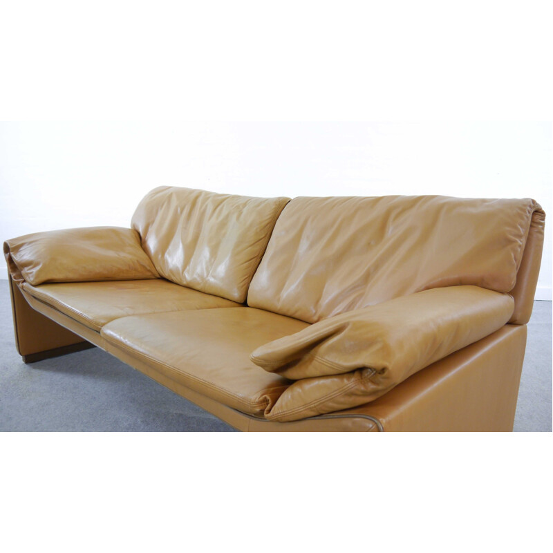 Vintage 2-seaters sofa  in cognac leather by Etienne Aigner