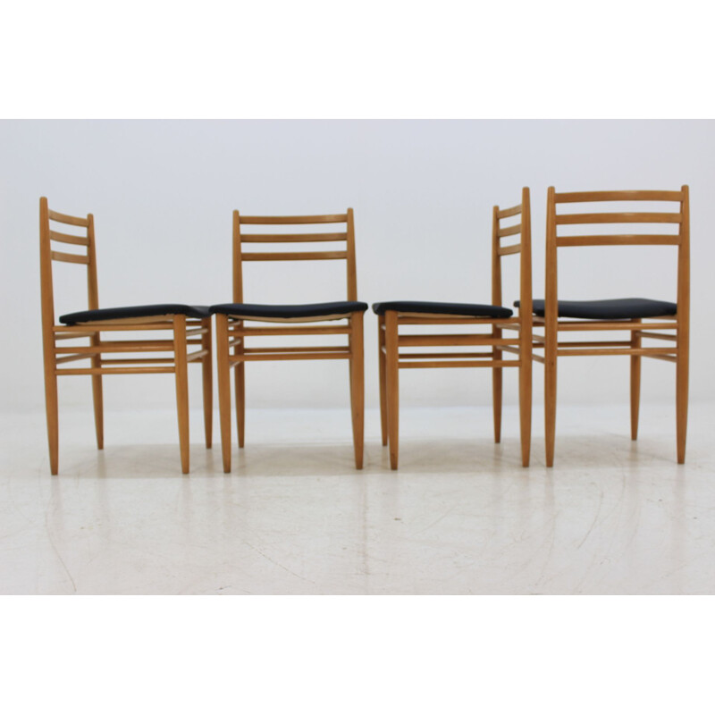 Set of 4 vintage scandinavian dining chairs