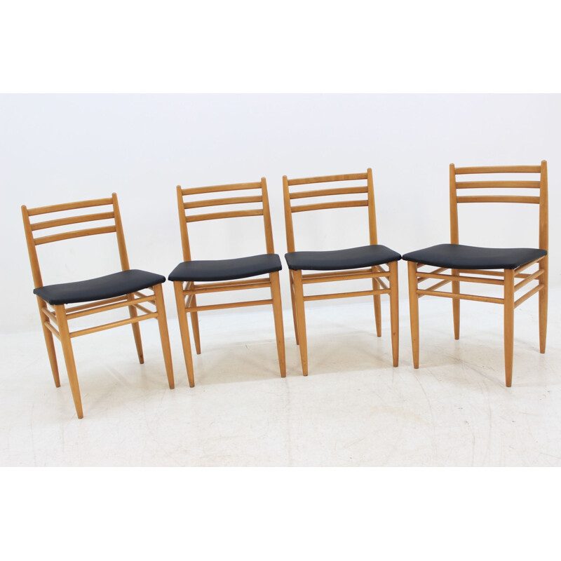 Set of 4 vintage scandinavian dining chairs