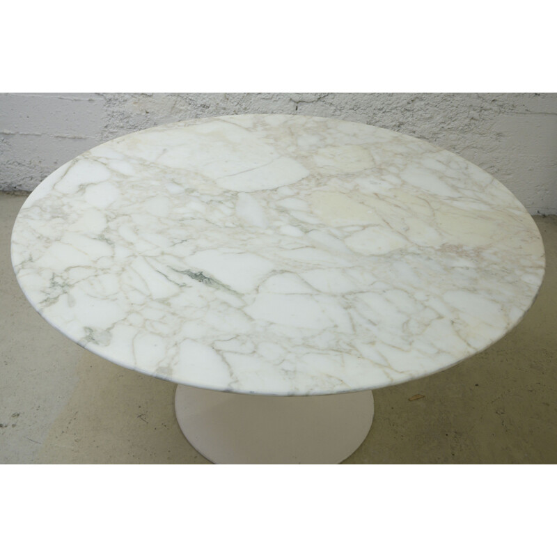 Table Tulip vintage en marbre de Calacatta par Eero Saarinen pour Knoll