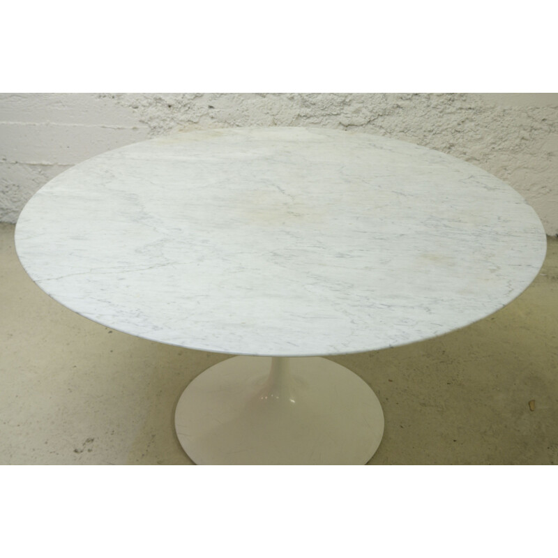 Table Tulip vintage en marbre de Carare par Eero Saarinen pour Knoll