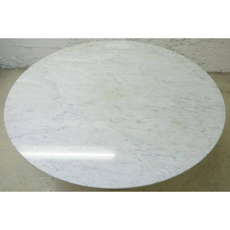  Vintage Tulip table in Carare marble by Eero Saarinen for Knoll