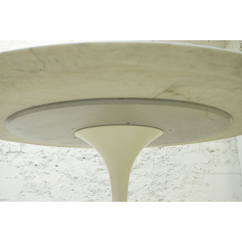  Vintage Tulip table in Carare marble by Eero Saarinen for Knoll