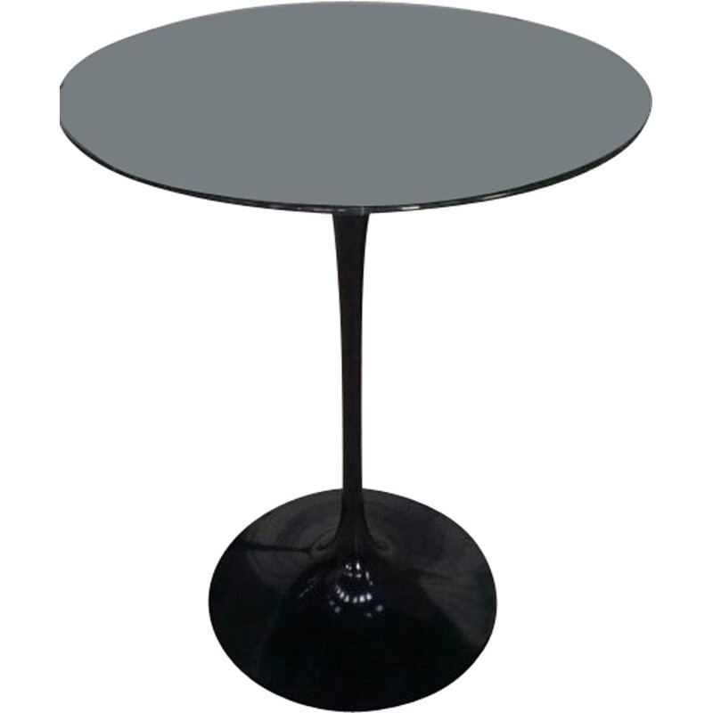 Vintage side table Tulip by Eero Saarinen for Knoll