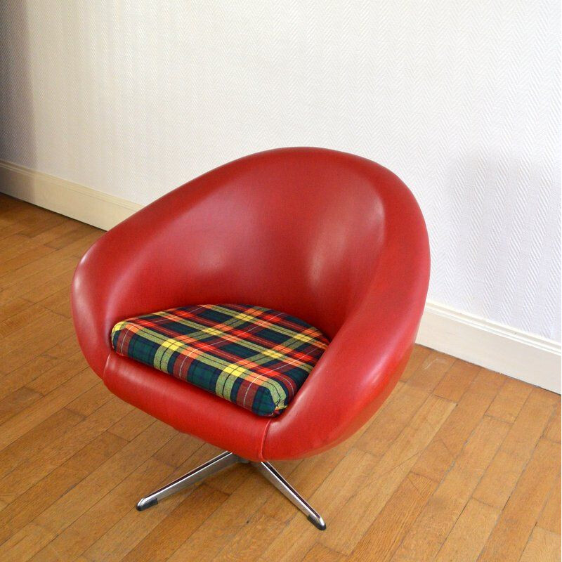 Vintage "Shell" swivel chair