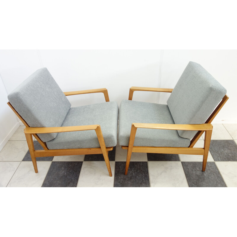 Set of 2 vintage grey armchairs in wood, by Knoll Antimott